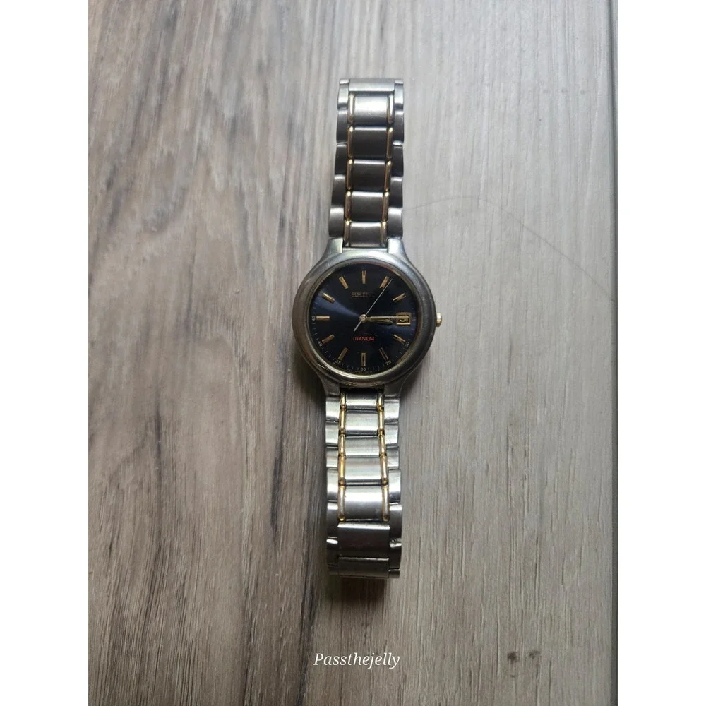 Seiko Titanium Watch Mens Blue Sunburst Dial Two Tone Quartz Minimalist